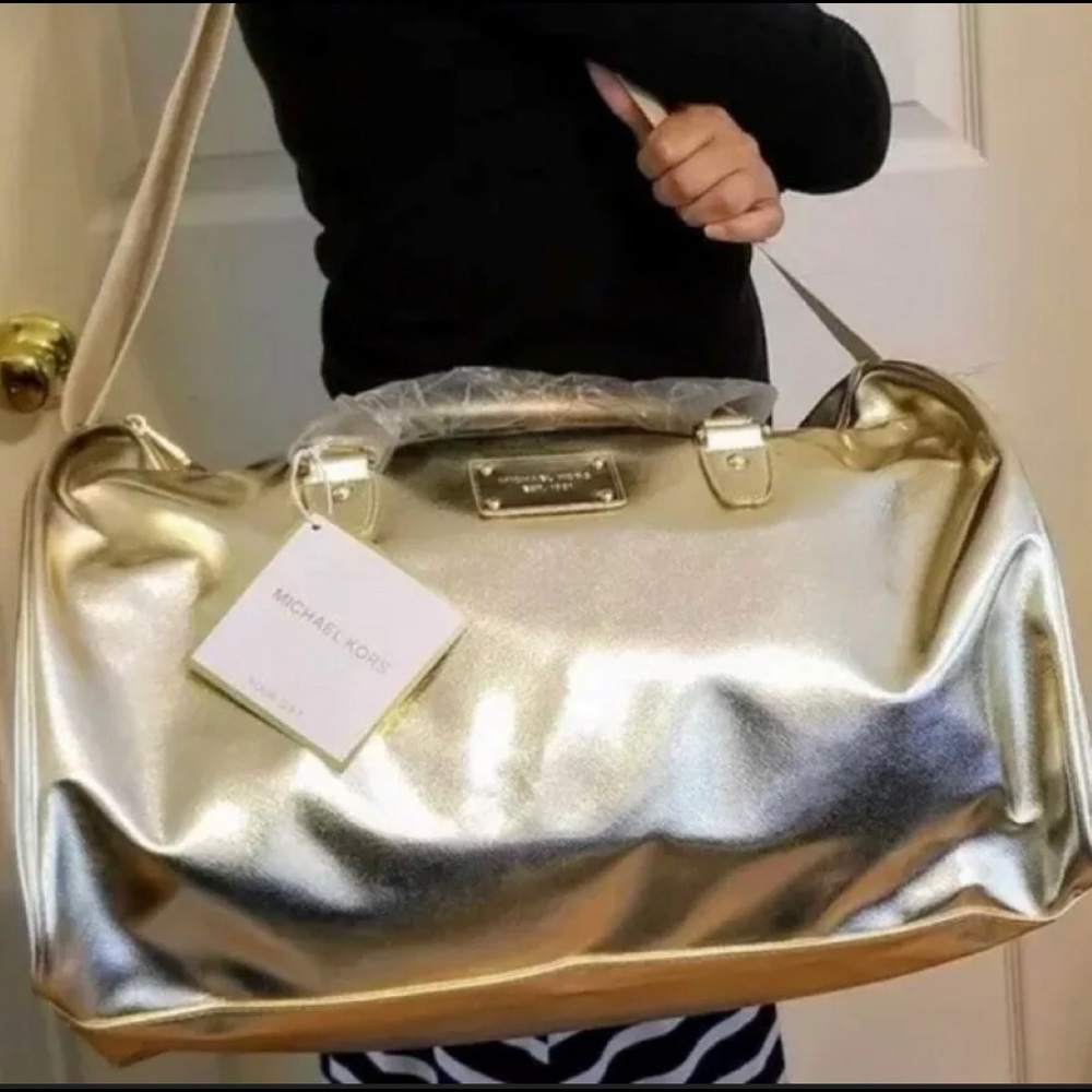 MICHAEL KORS Large Gold Weekender Duffle Bag - Picture 7 of 7